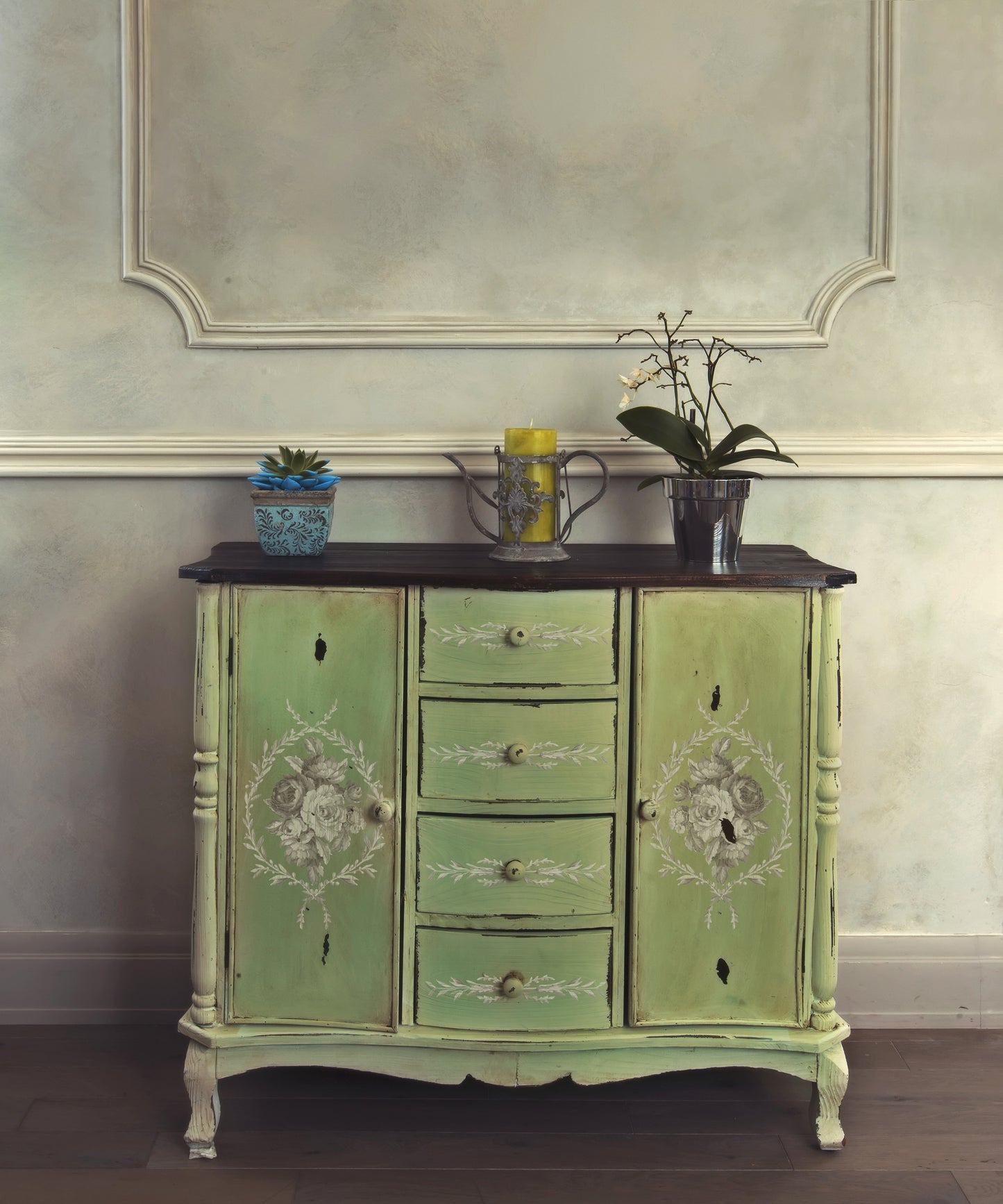 Trompe l'oeil Laurel Paint Inlay