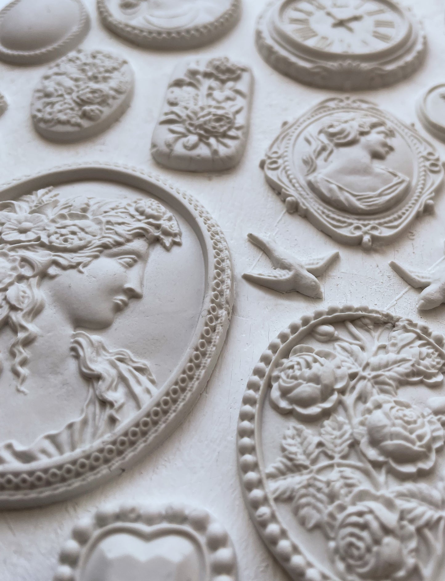 Cameos 6x10" Decor Mould by Iron Orchid Designs (IOD)
