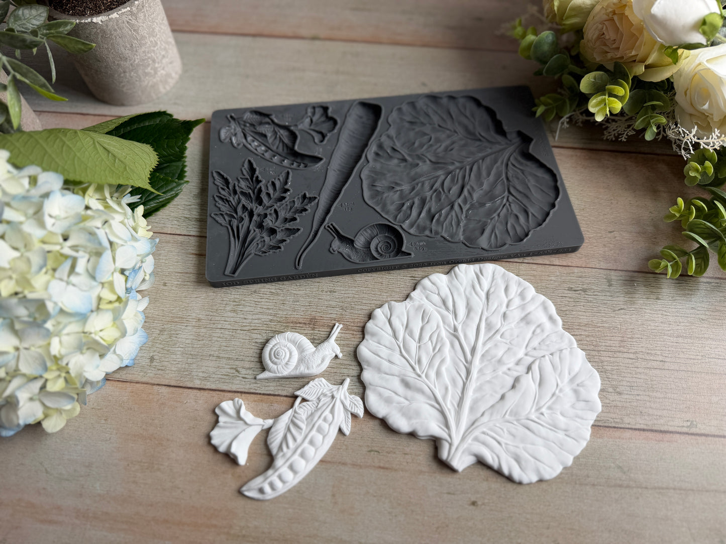Spring Garden 6x10" Decor Mould by Iron Orchid Designs (IOD)