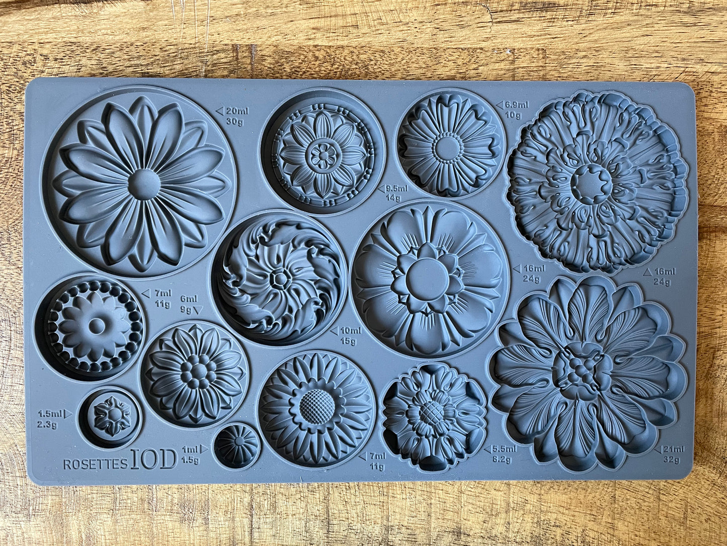 Rosettes 6x10 Decor Mould